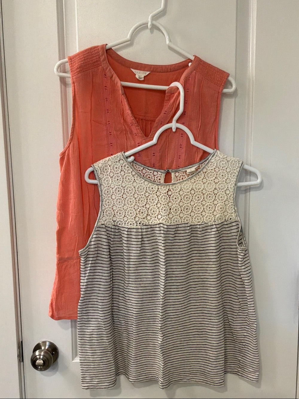 Two Caslon Coral Sleeveless Tanks - Cream & Coral
